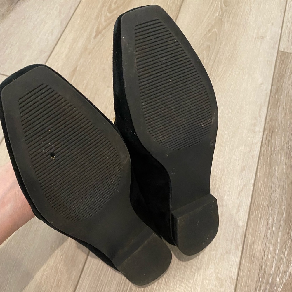 Steve Madden flat shoe. Black. Size 6.5